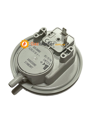 Датчик давления дыма (прессостат) Huba Control 85/70 Pа DEMRAD